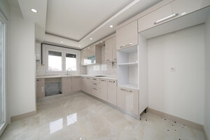 BEYLİKDÜZÜ İKAMETE UYGUN LÜKS DAİRE