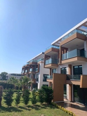 New brand new villa with shared pool within the site, close to the Marmara Sea